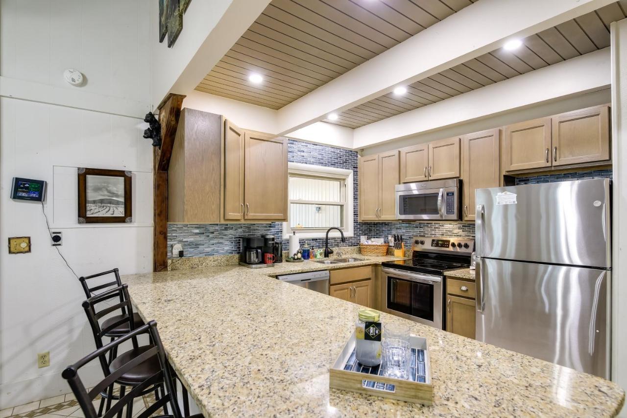 Gatlinburg Home Mountain Views And Indoor Hot Tub! 外观 照片
